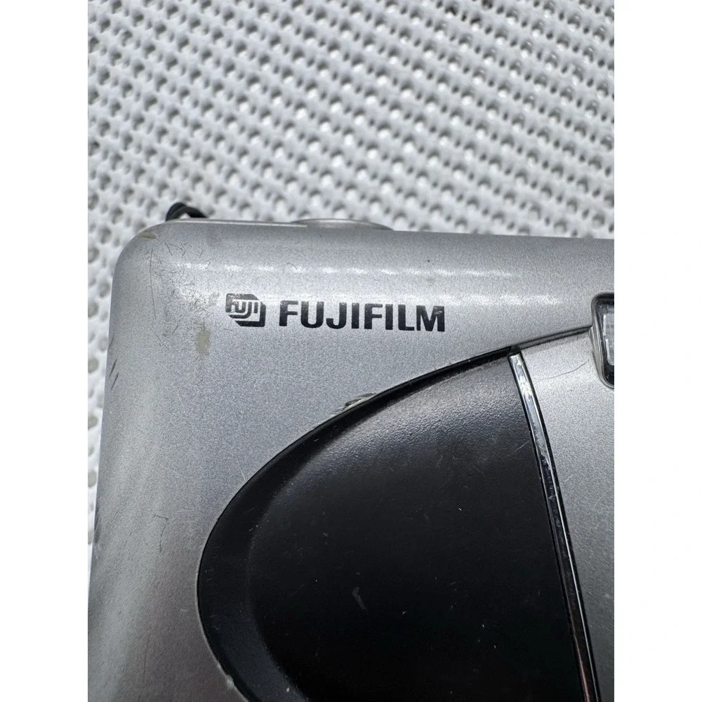 Fujifilm finepix 1300